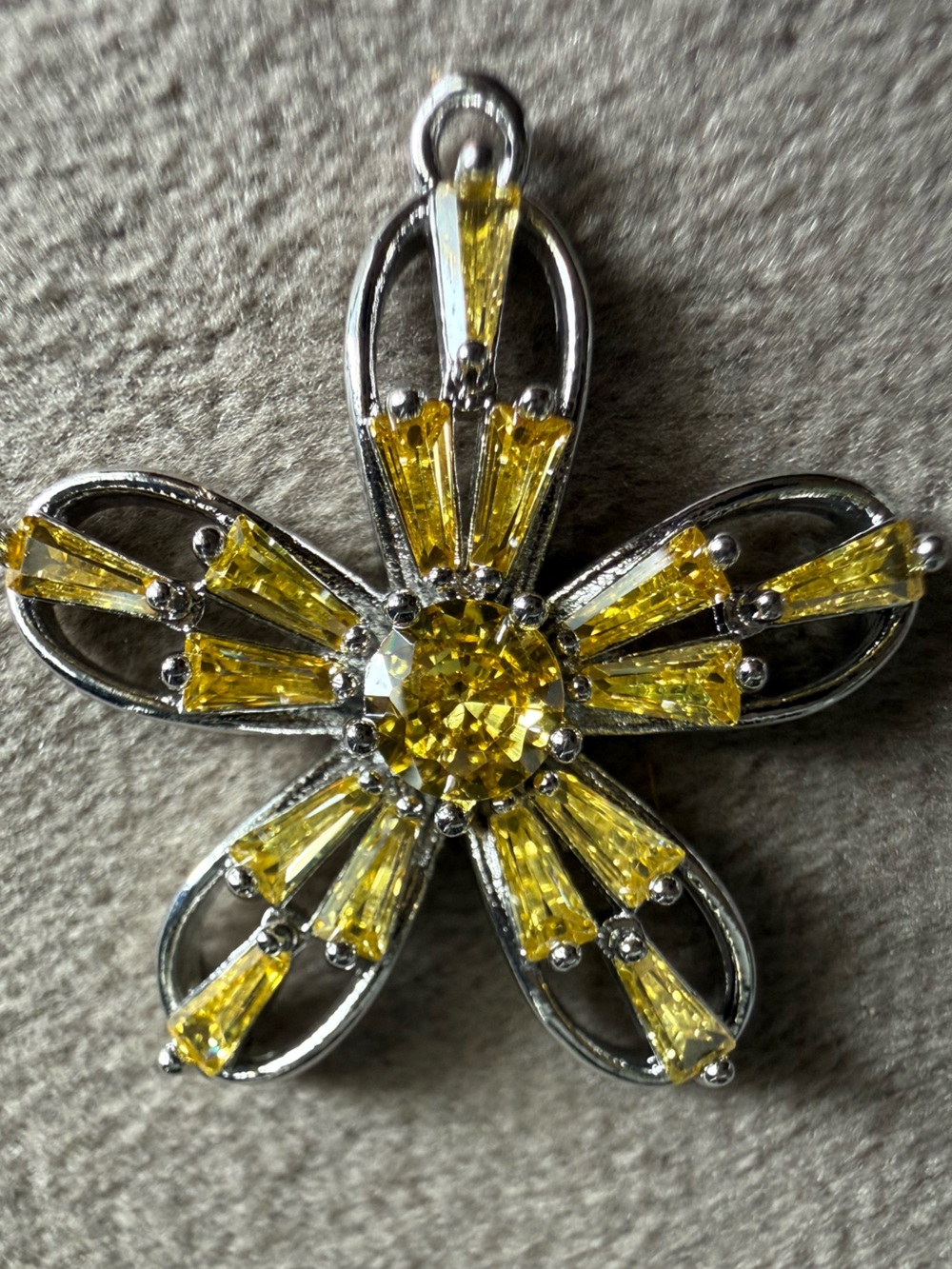 Yellow Crystal Flower Pendant Necklace - Women Jewelry